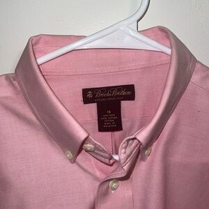 Brooks Brothers Dress shirt 100% cotton Non Iron, great feel. MSRP 79 Like New